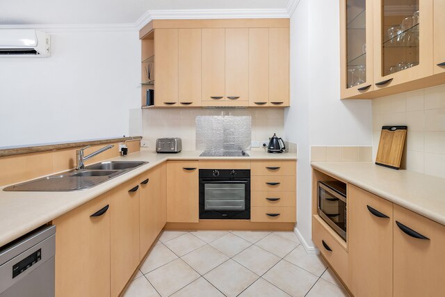 プールへの直接アクセス付き広々とした3ベッド