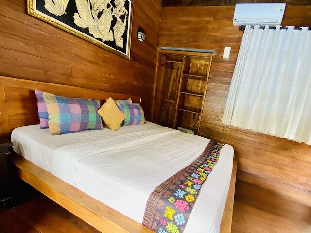 ドン ロカ ゲストハウス バリ