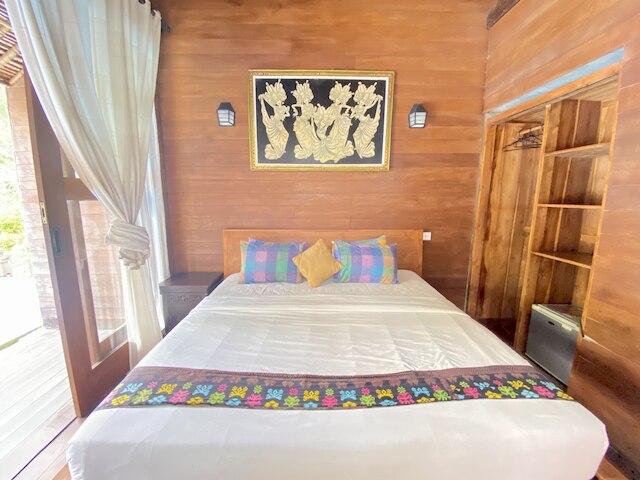 ドン ロカ ゲストハウス バリ