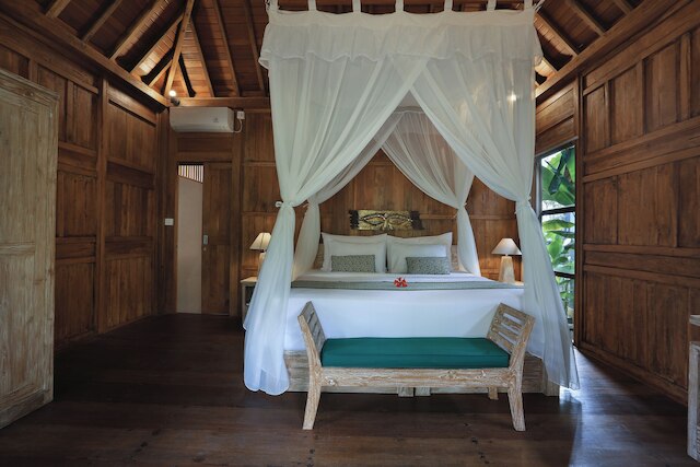 マハ シャンティ ヴィラ ウブド