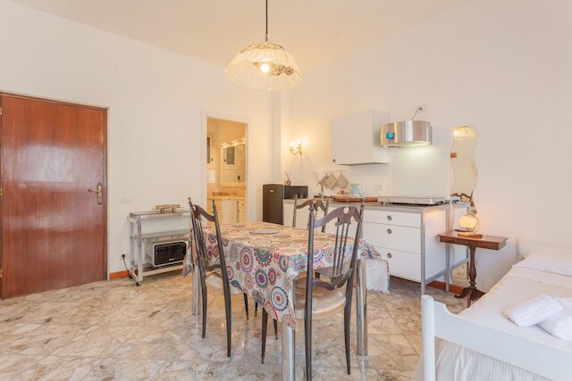 シルバー アパートメント by ワンダフル イタリー