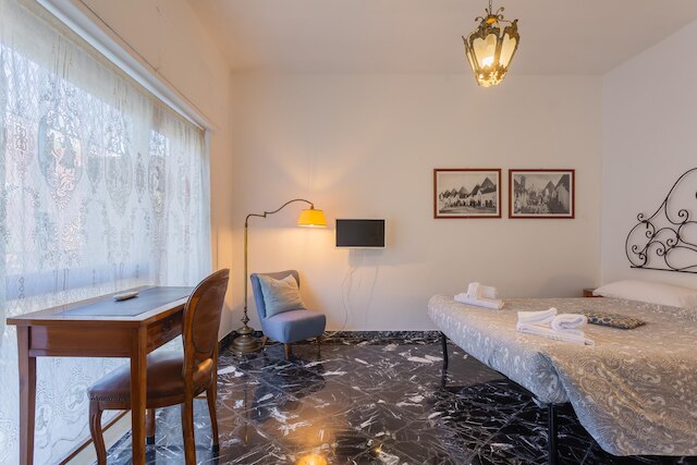 シルバー アパートメント by ワンダフル イタリー