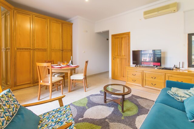 ア ラブリー アパート By ザ シー スリーマ