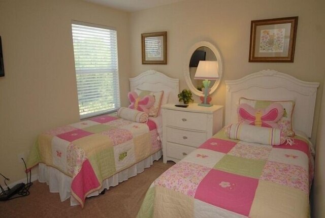 ビューティフル リノベーテッド 6 ベッド プールホーム 6 ベッドルーム ホーム バイ レッドオーニング