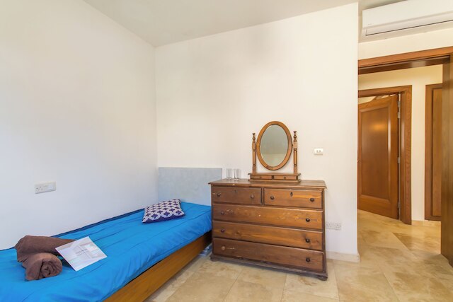 シービュープール・ドルメン・アパート・セントポールズベイ