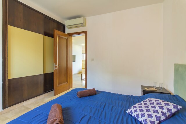 シービュープール・ドルメン・アパート・セントポールズベイ