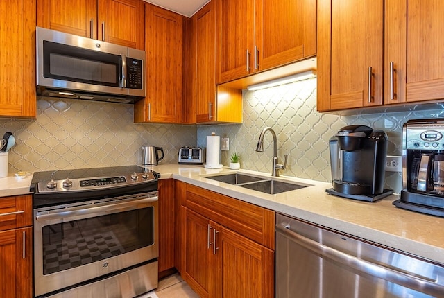 カマオレ サンズ 6-207 1 ベッドルーム コンド