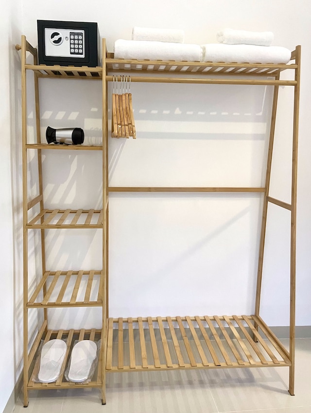 ナマルアパルテル