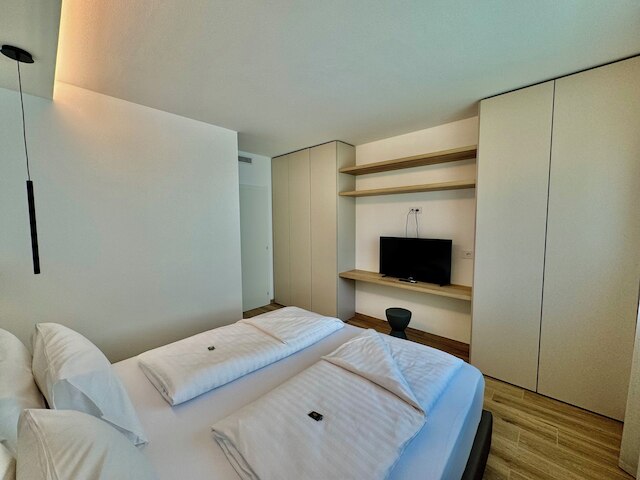 アディジェ アパートメンツ