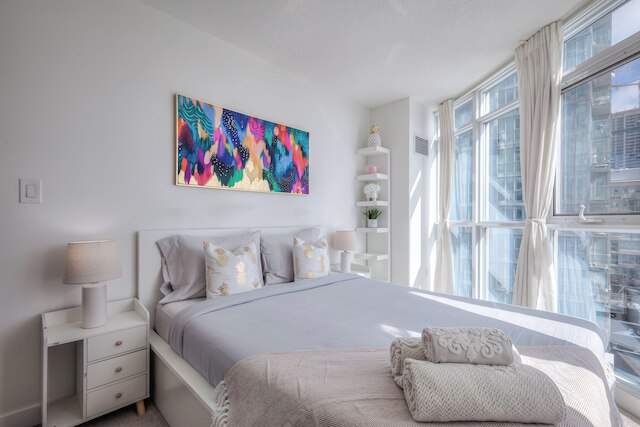 ウォーターフロント・マジェスティ・エンクレーブズ