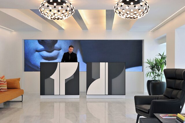 ジ アテネウム ラグジュアリー ホテル