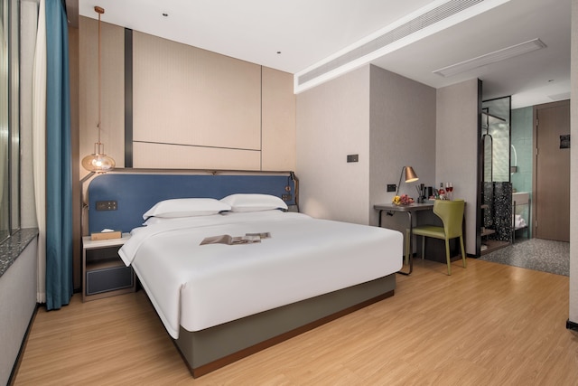 Yi Zhi Hotel (Pearl River Xincheng Store, Wuyangcun Metro Station, Guangzhou)