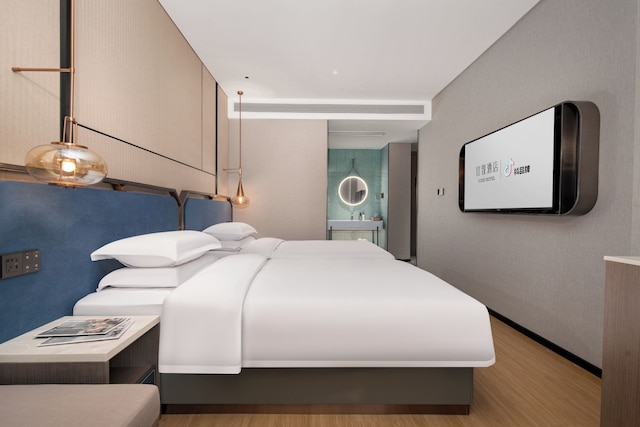 Yi Zhi Hotel (Pearl River Xincheng Store, Wuyangcun Metro Station, Guangzhou)