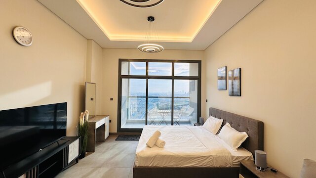 アップスケール スタジオ アパートメント ビジネス ベイ ウィズ バルコニー アンド フリー パーキング バイ ベルビラ