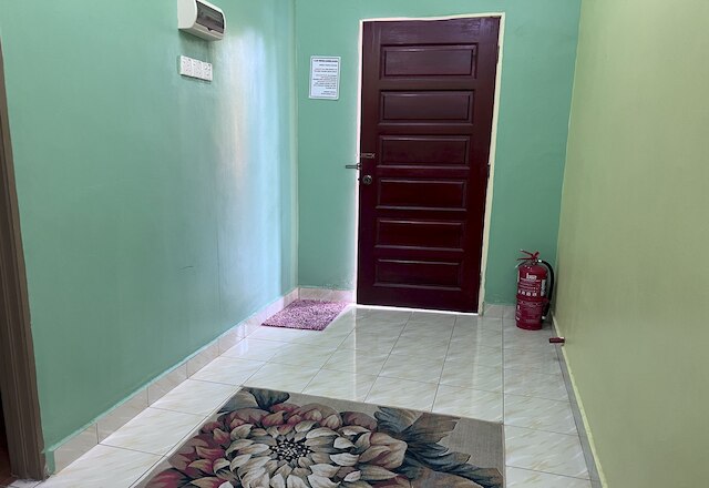 OYO 90967 ホームステイ シャレー ワリサン シティ