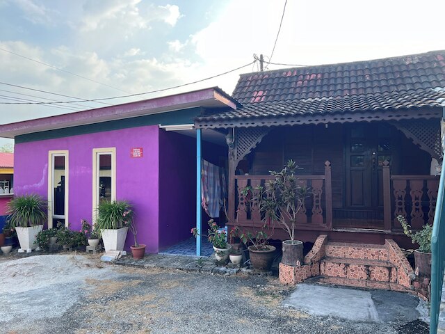 OYO 90967 ホームステイ シャレー ワリサン シティ