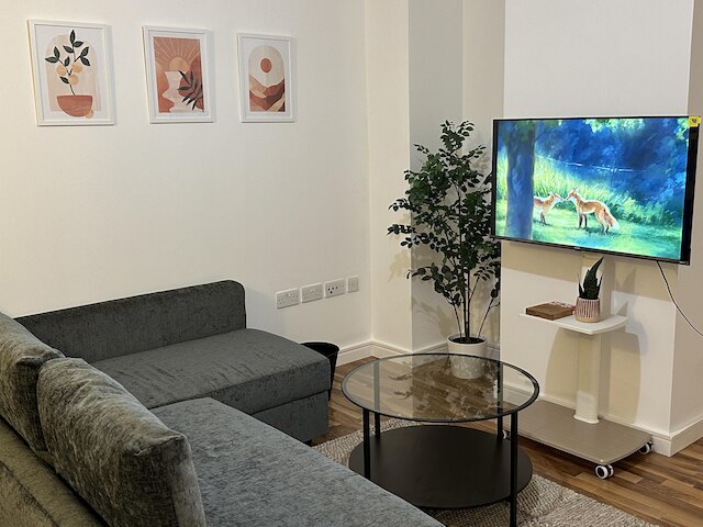 ノー ロンガー リステッド エニー モア