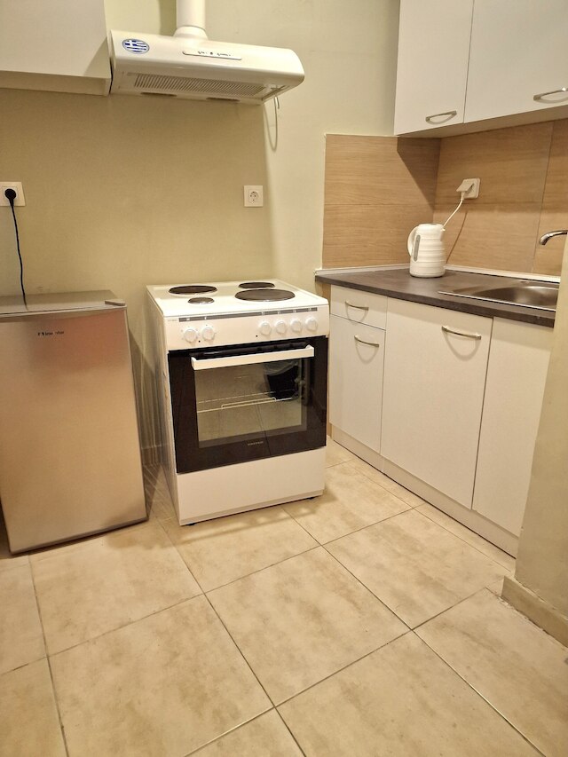 アテネ.アパルトテル.4