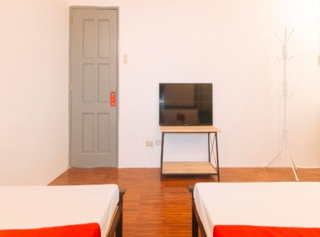 OYO 1087 エンリコス・プレイス・カミアス