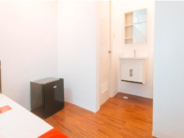 OYO 1087 エンリコス・プレイス・カミアス