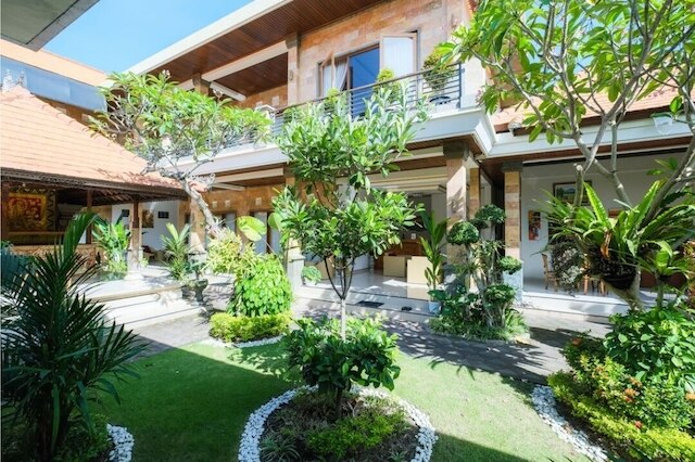 ワヤンハウス セミニャック