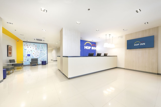 ホップインホテルノースEDSAケソンシティ