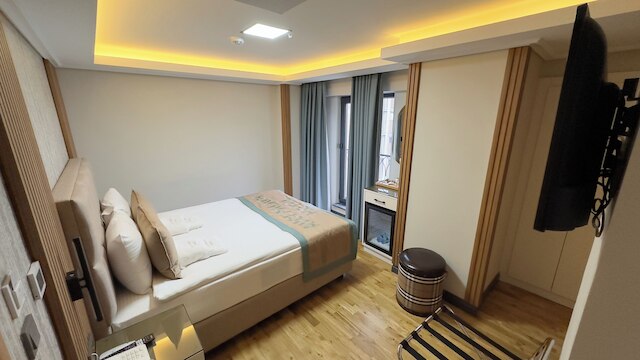 アヴチ パレス ホテル