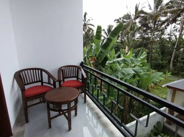 ベルヴィラ アビナヤ セントラル ウブド