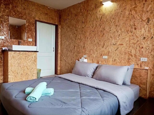 パリンヤヒル ホームステイ & カフェ コーラーン