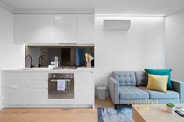 ルミナステイズ - ライトハウス