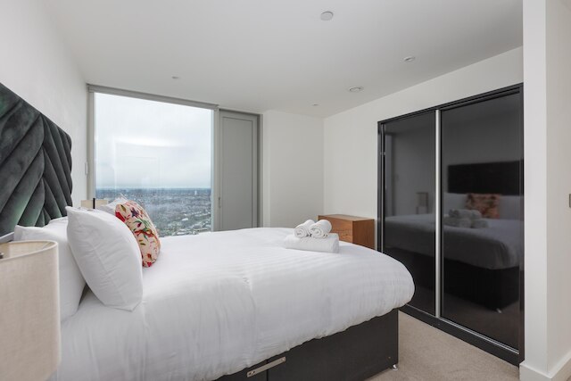 スタイリッシュ フラット シティリビングのための