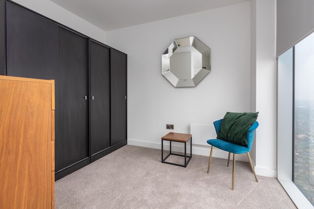 ファビュラスシティフラットウィズビューズ