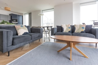 シティフラットウィズパノラマビュー