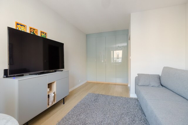 ショートステイポーランド アレヤ スタノウ ジェドノチォニッチ (B159)