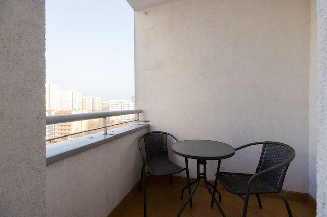 ショートステイポーランド アレヤ スタノウ ジェドノチォニッチ (B159)