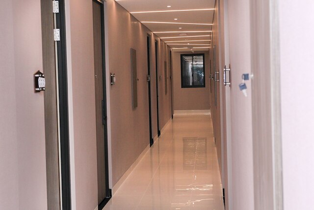 エノフロントワンホテルセマラン