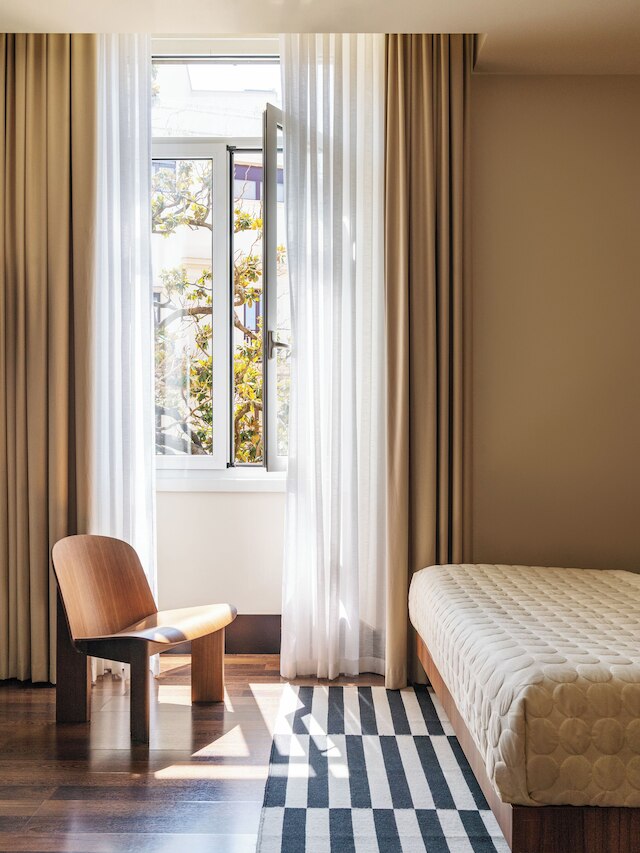 カプリス ホテル