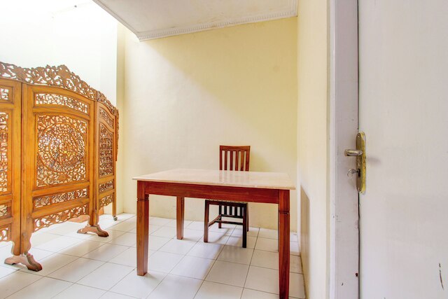 OYO 93859 サッファ 27 ゲストハウス シャリア