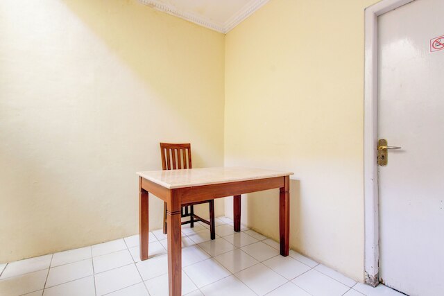 OYO 93859 サッファ 27 ゲストハウス シャリア