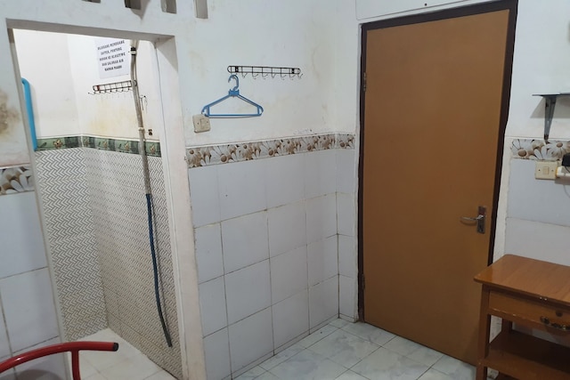 ホテル O アバン ホームステイ シャリーア