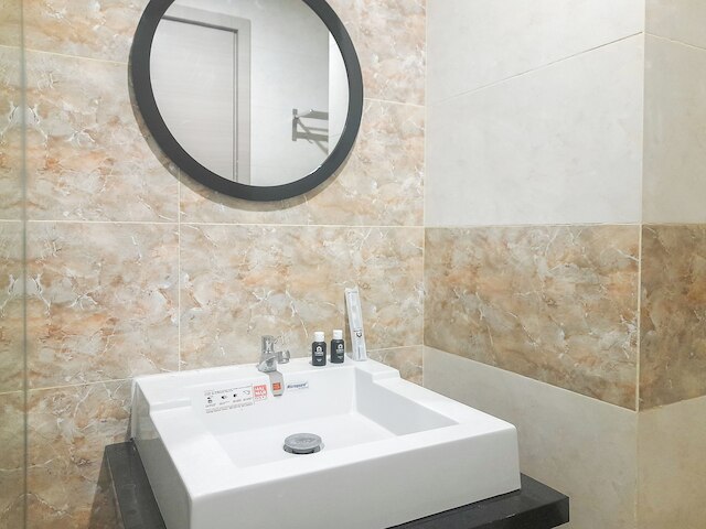 静かでモダンなスタジオマタラムシティアパートメント