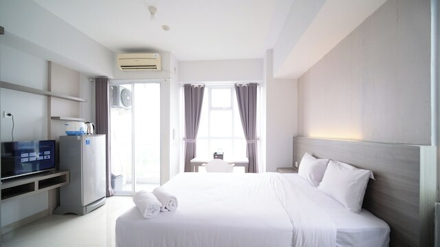 ベストスタジオアットタマンメラティスラバヤアパートメント