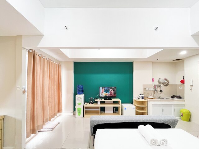 広々としたスタジオルームアットビダビューマカッサールアパートメント