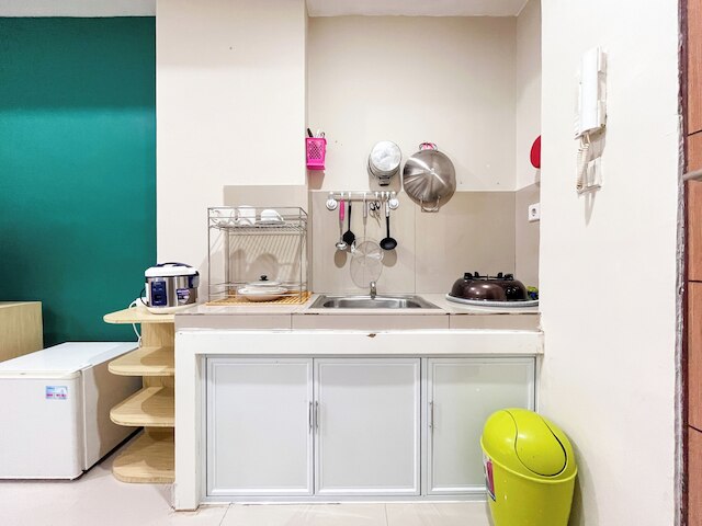 広々としたスタジオルームアットビダビューマカッサールアパートメント