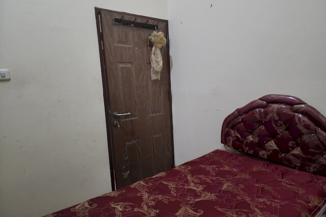 OYO 93865 Dv ホームステイ シャリア クパン