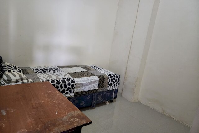 OYO 93865 Dv ホームステイ シャリア クパン