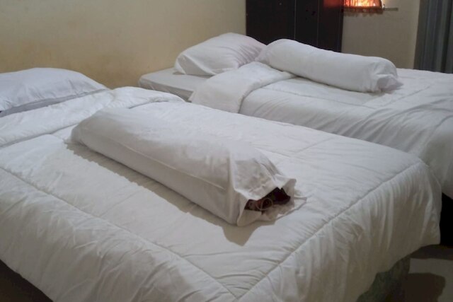 ホテル O ネヴァ ゲストハウス シャリーア ニア ワドゥク チプタ カリヤ