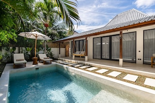 ウダラ by EVDEkimi - スペーシャス 4ベッドルーム プール ヴィラ ウィズ ラッシュ ガーデン アット アーティスティック センター オブ ウブド