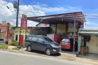 OYO 93875 ティファー ハウス ニア ラパガン ラジャ-ラジャ