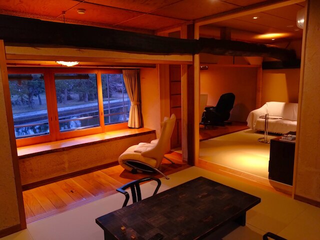 ワインとお宿　千歳